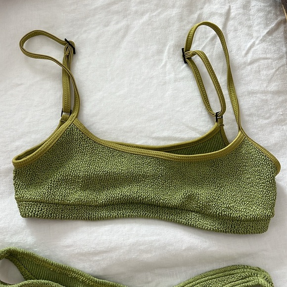 BOND-EYE Green Two Piece Swim Set - One Size fits all. - Picture 4 of 7